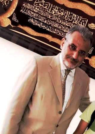  الدكتور محمد عالي ولد سيدي محمد يرثي والدته