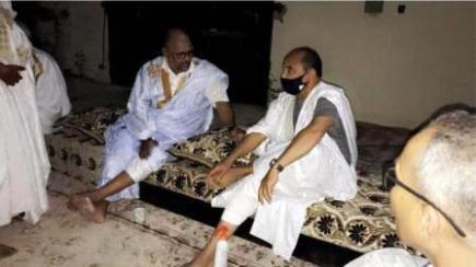 جميل منصور في منزل الرئيس السابق عزيز لتقديم واجب العزاء