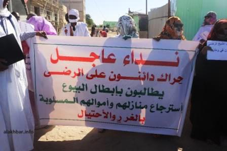 متحدثون باسم دائني الشيخ الرضى يلوحون باقتحام قرية التيسير