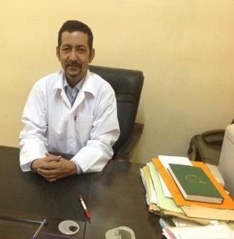  الدكتورالفاك احمد باب مدير مركز استطباب كيفه